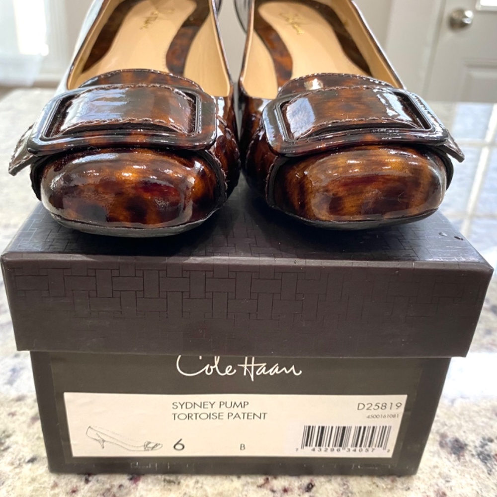 Cole Haan Sydney Pump Tortoise Patent - Picture 4 of 7